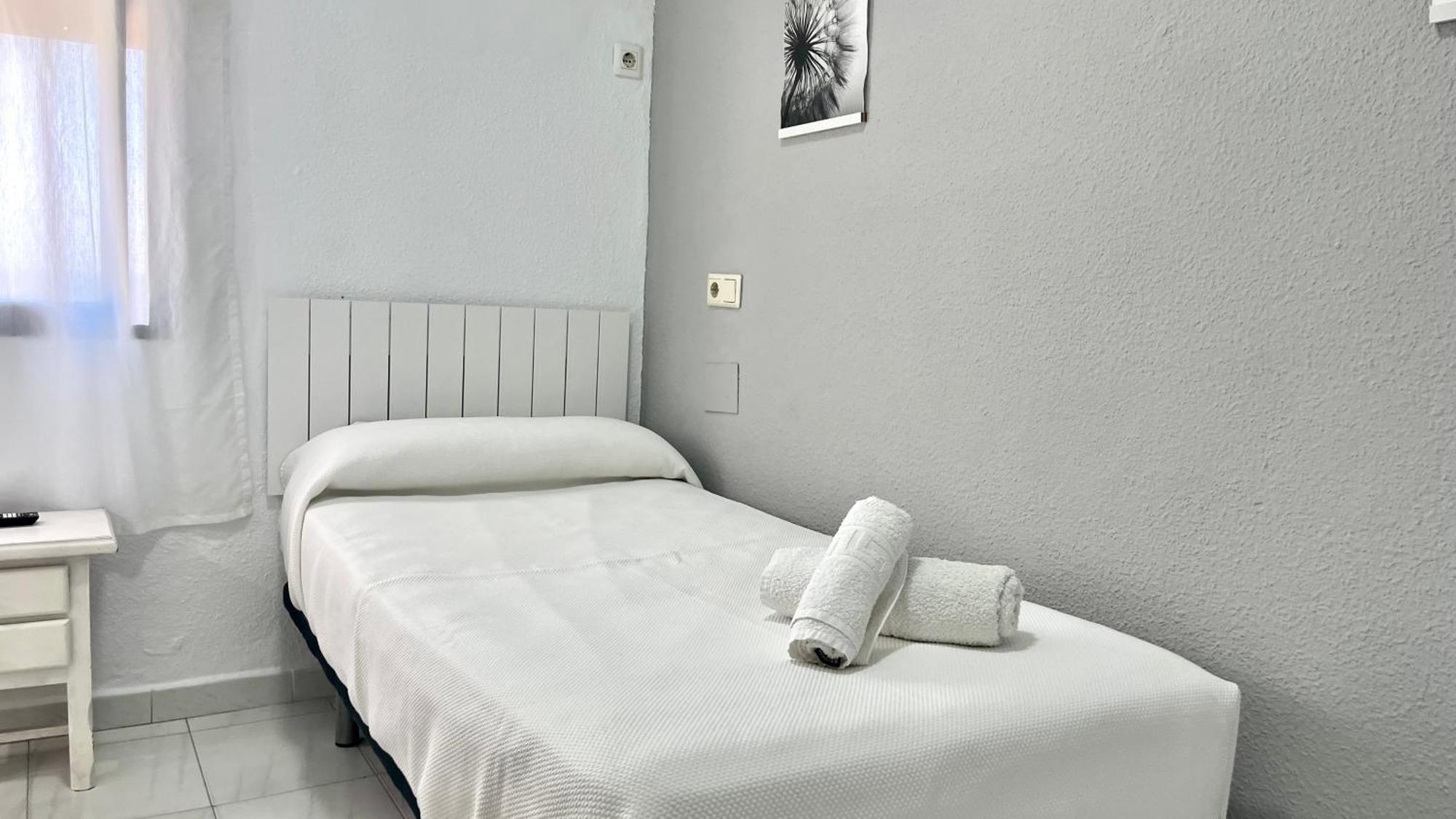 Hostal Carlos III Aldea Quintana Екстериор снимка