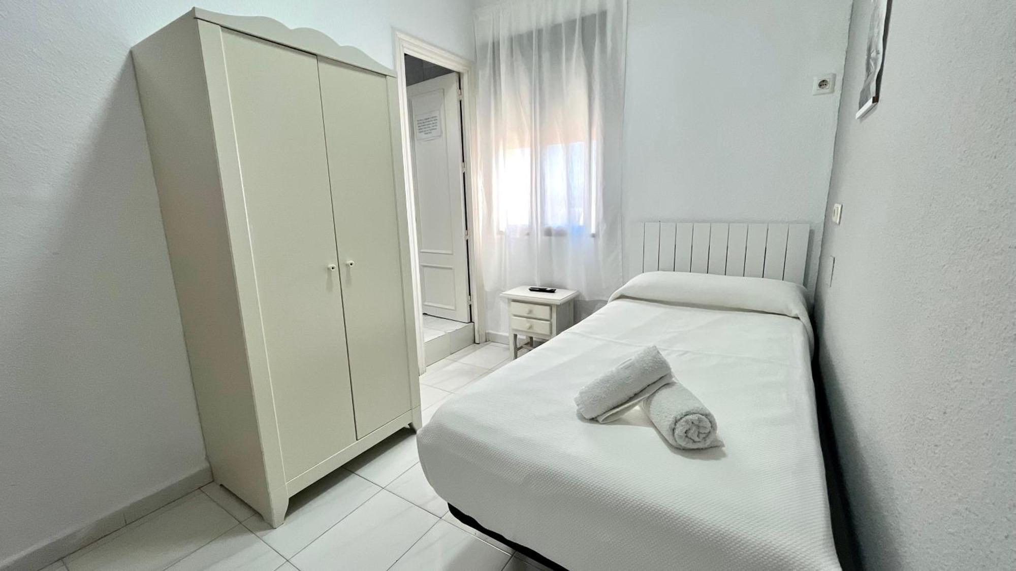 Hostal Carlos III Aldea Quintana Екстериор снимка